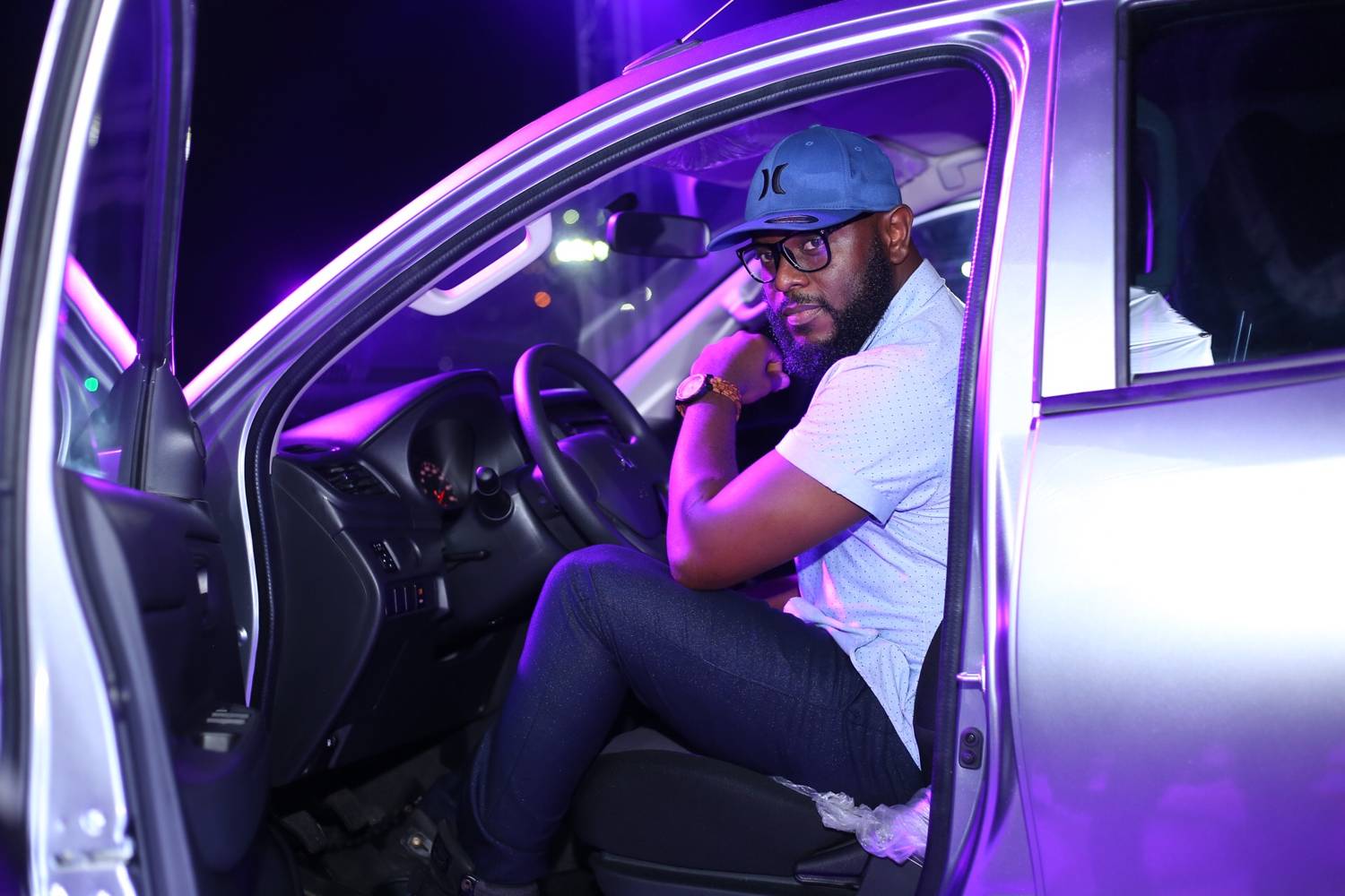 A guest experiencing the L200 during the test drive session
